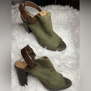 Olive green peep toe suede heels gold studs | Size 6